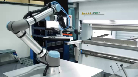 Robotic press brake tending